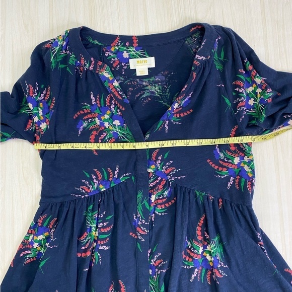 Anthropologie Blue V-neck tropical stretch knit top size M - Picture 7 of 15